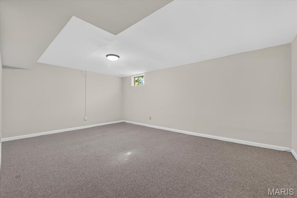 Rossridge Twnhs Condo - Residential