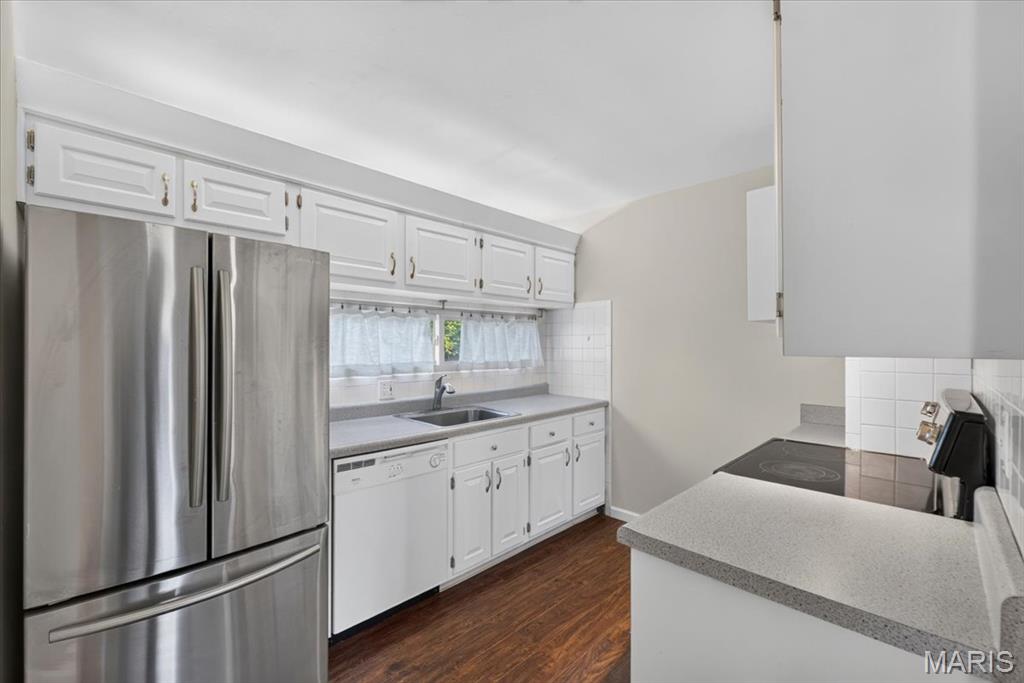Rossridge Twnhs Condo - Residential