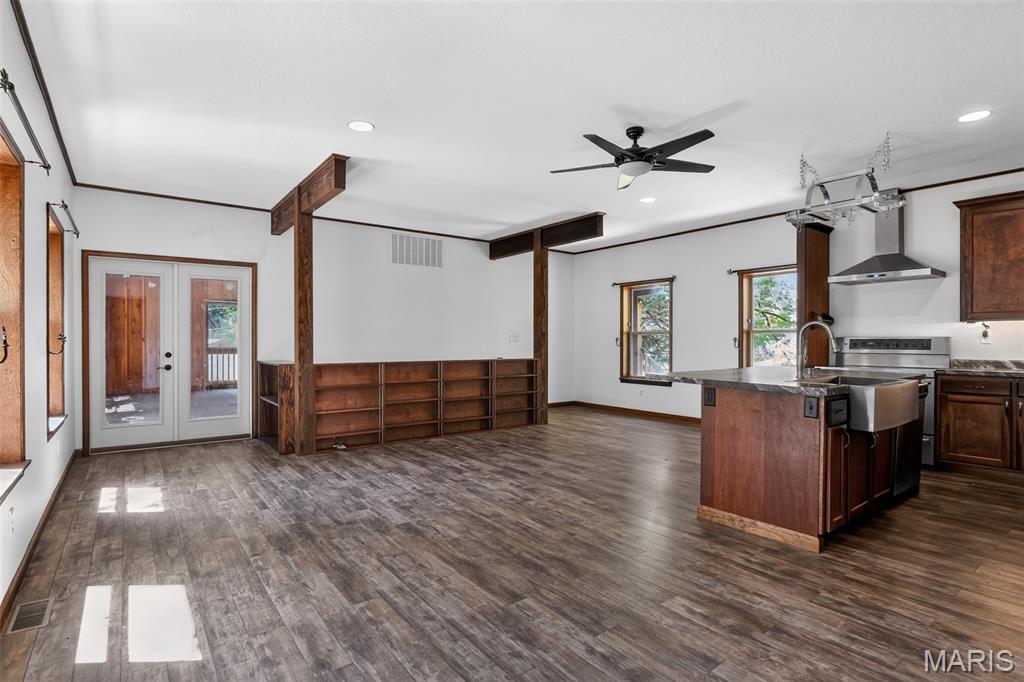 Cedar Hills Estates 1st Add - Residential