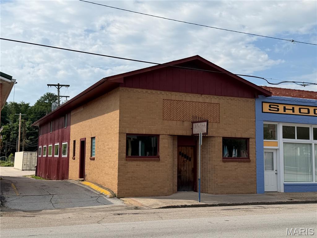 City/Steelville - Commercial Sale