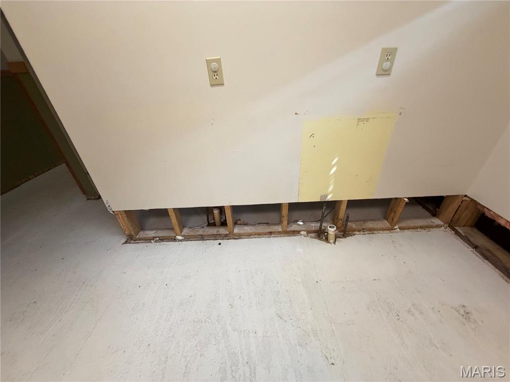 City/Steelville - Commercial Sale