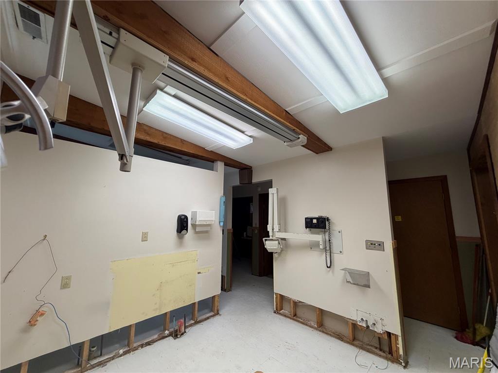 City/Steelville - Commercial Sale