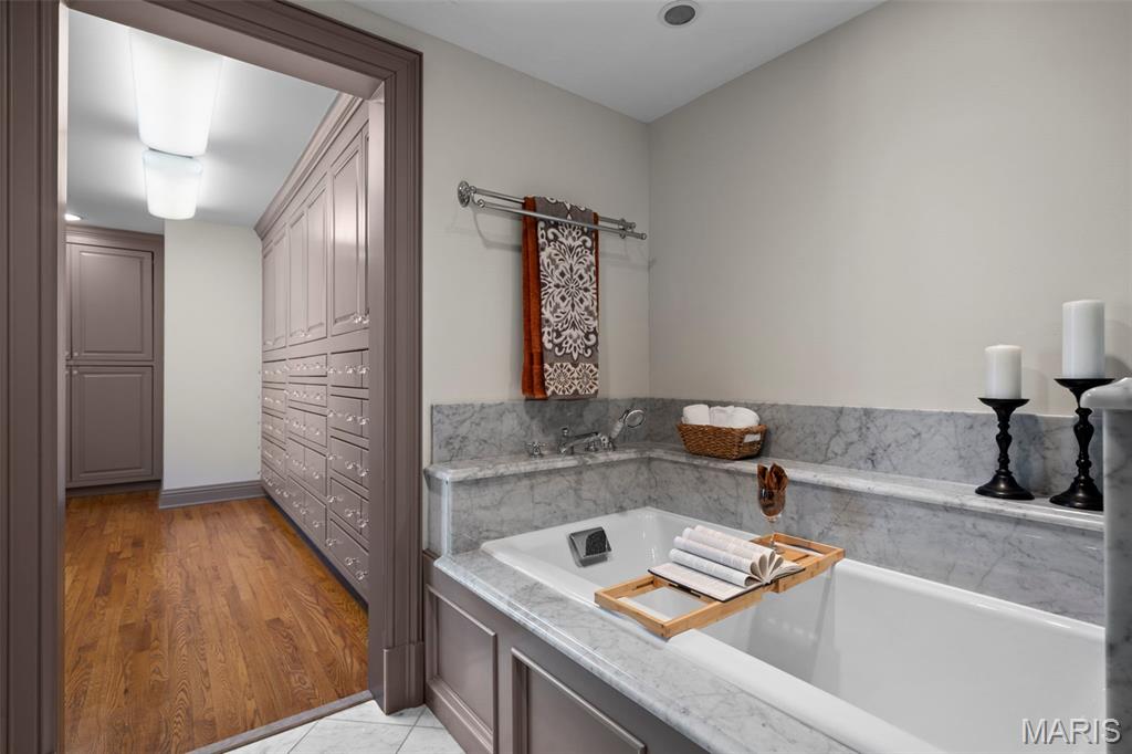 Thornhill Estates 7 - Residential