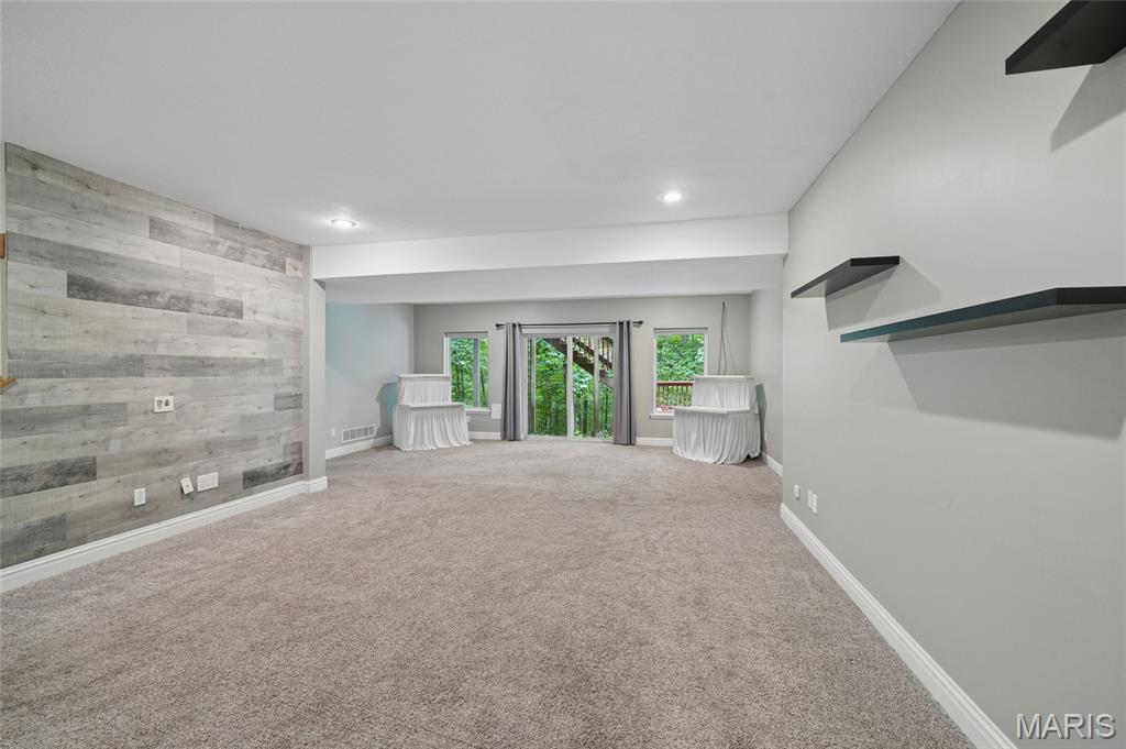 Castle Pointe Estates - Residential
