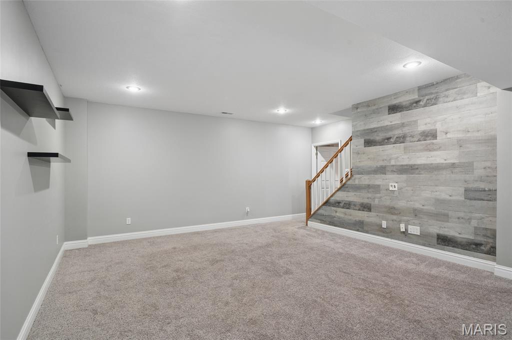 Castle Pointe Estates - Residential