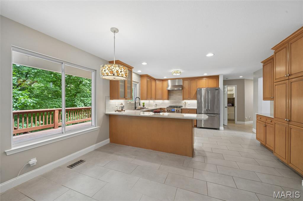 Castle Pointe Estates - Residential