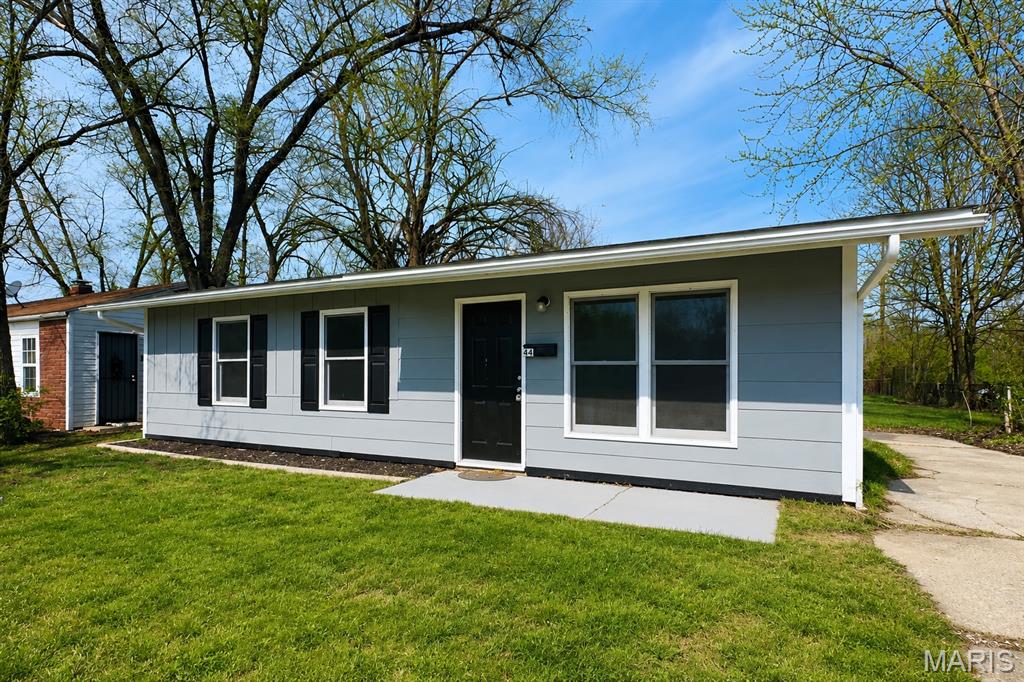 Very motivated seller! Don't miss this move-in-ready opportunity, recently remodeled 3-bedroom. Whether you're a first-time homebuyer, downsizing, or looking to expand your investment portfolio, this home offers a functional single-story layout with a spacious living area that flows into an eat-in kitchen, making it perfect for comfortable everyday living.

Owner-occupants will appreciate an affordable alternative to renting, while investors will love the strong rental potential, with comparable homes leasing for approximately $1,250–$1,400 per month. Turnkey, versatile, and priced to attract attention, this is an opportunity you won't want to miss. Schedule your private showing today!
