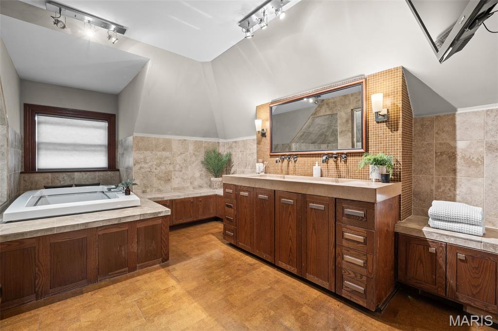 Compton Heights - Residential
