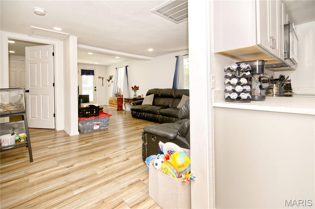 ROCKAWAY BEACH - Residential