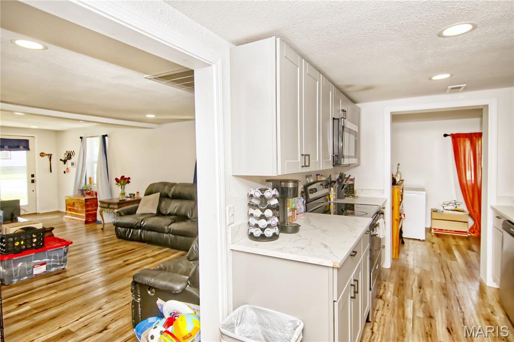 ROCKAWAY BEACH - Residential