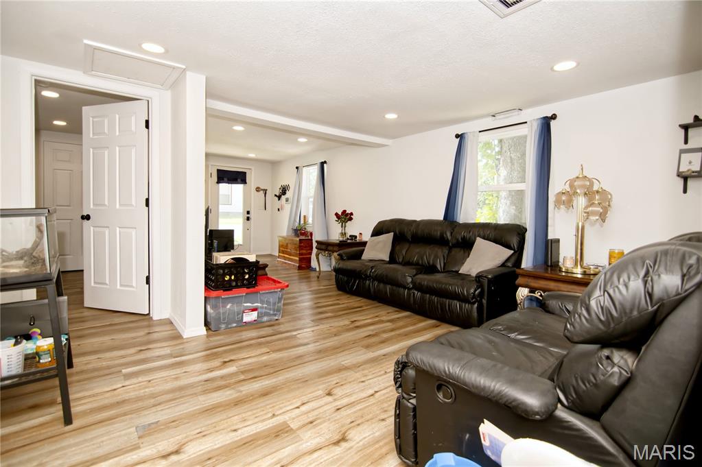 ROCKAWAY BEACH - Residential