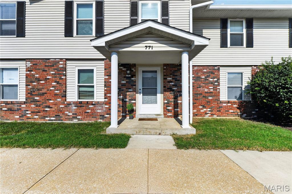771 Highland Hill | St. Peters, MO

Welcome home to this beautifully maintained 2-bedroom, 2-bath townhouse in the heart of St. Peters, Missouri—offering the perfect blend of comfort, convenience, and low-maintenance living. Whether you’re a first-time home buyer, downsizing, investing, or looking for a move-in-ready home, this property checks all the boxes.

Step inside to discover a bright, inviting layout designed for everyday living. The spacious living area flows seamlessly into the dining space and kitchen, creating an ideal setting for relaxing or entertaining. Two generously sized bedrooms provide comfortable retreats, with two bathrooms add convenience and functionality.

Enjoy the ease of townhouse living with less exterior maintenance and more time to enjoy everything St. Peters has to offer. Conveniently located near Highway 70, Highway 364/Page Extension, Mid Rivers Mall Drive, shopping, restaurants, parks, and top-rated schools, you’ll love having everyday amenities just minutes from your front door.

Whether you’re searching for your next home or an excellent investment opportunity, 771 Highland Hill offers outstanding value in one of St. Charles County’s most desirable communities.

Schedule your private showing today and experience everything this St. Peters townhouse has to offer!



* St. Peters MO townhouse
* Townhouse for sale St. Peters MO
* 2 bedroom townhouse
* 2 bathroom townhouse
* Move-in ready home
* Low-maintenance living
* First-time home buyer
* Investment property
* St. Charles County real estate
* Near Highway 70
* Near Highway 364
* Close to shopping and dining
* Convenient location
* Missouri real estate
* Townhome for sale
* Low-maintenance lifestyle