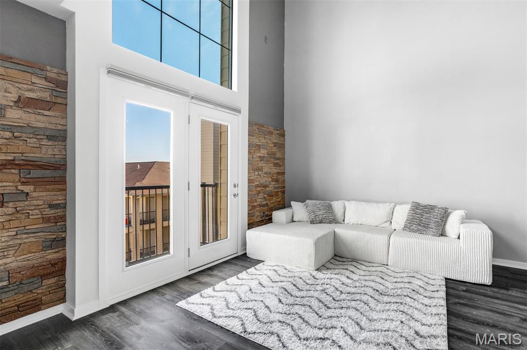 Loft Condo At Station Plaza The - Residential