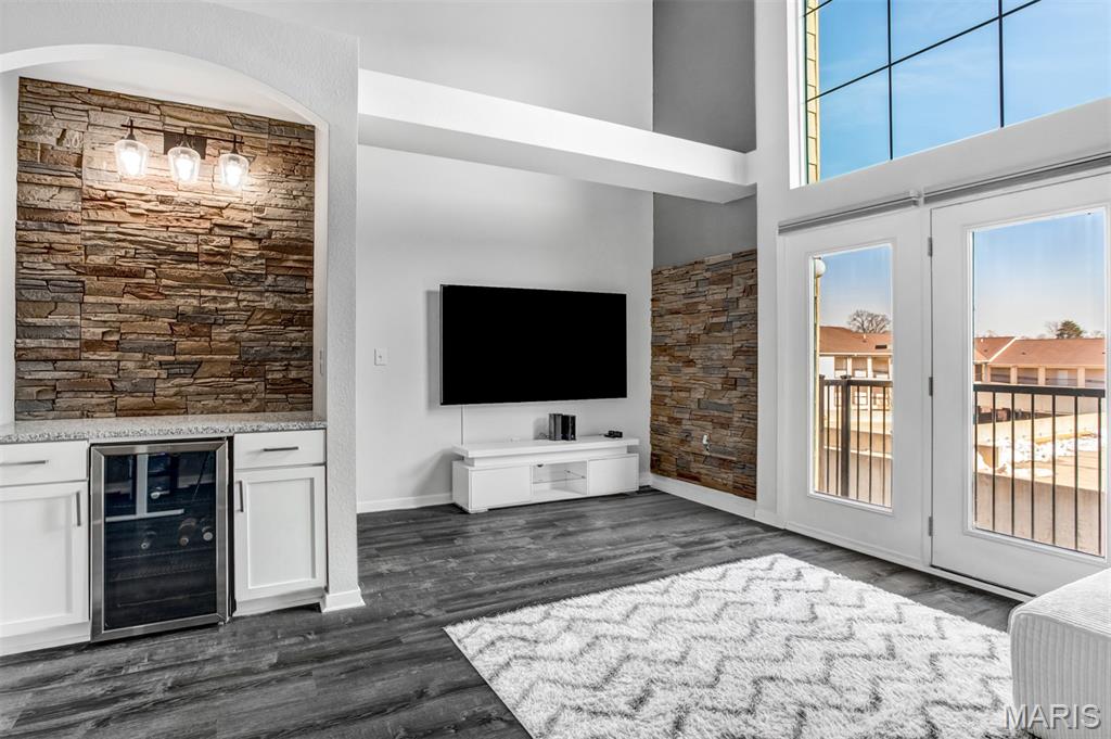 Loft Condo At Station Plaza The - Residential