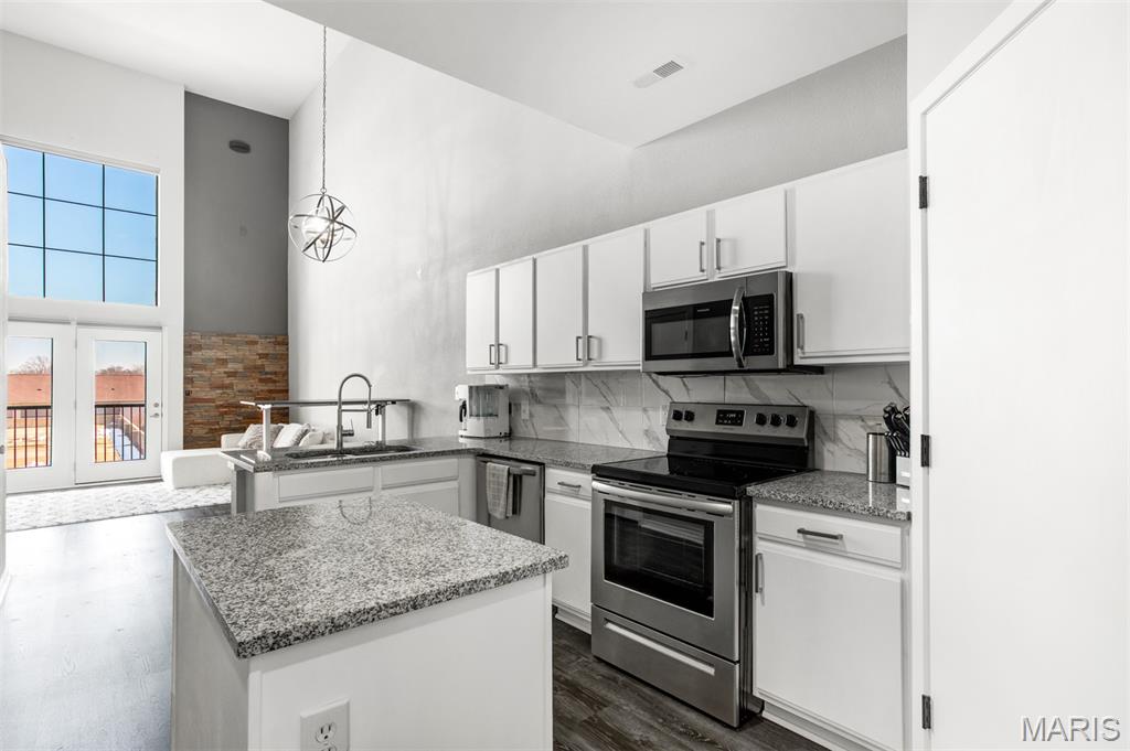 Loft Condo At Station Plaza The - Residential