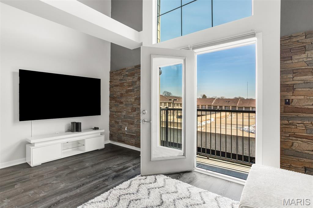 Loft Condo At Station Plaza The - Residential