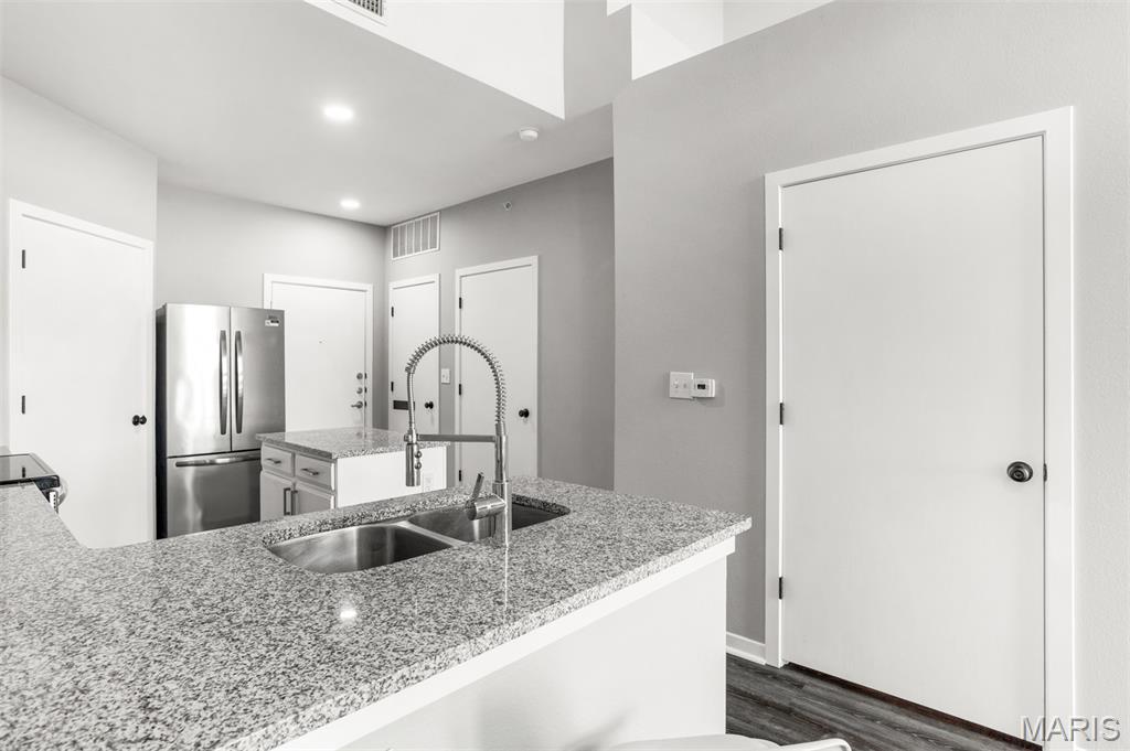 Loft Condo At Station Plaza The - Residential