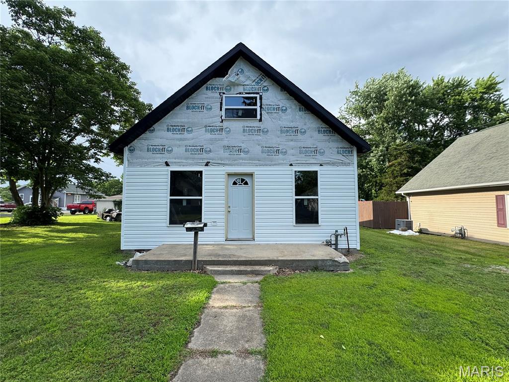 Investor or Handyman Opportunity!
Bring your vision and finishing touches to this promising property. This home is a blank slate and has already seen several major improvements and is ready for completion. The current layout is designed for 3 bedrooms and 1.5 bathrooms, offering plenty of potential for a homeowner or investor.
Recent updates include a new roof, black soffit, new windows, and the start of electrical upgrades. New siding has been installed and only requires finishing work. Situated on two lots, the property features a spacious yard with room to enjoy or expand.
As an added bonus, many of the building materials already purchased for the renovation will be included with the sale, helping you save both time and money as you complete the project.
Don't miss this chance to customize a home with much of the heavy lifting already started!
This home is to be sold "AS-IS"