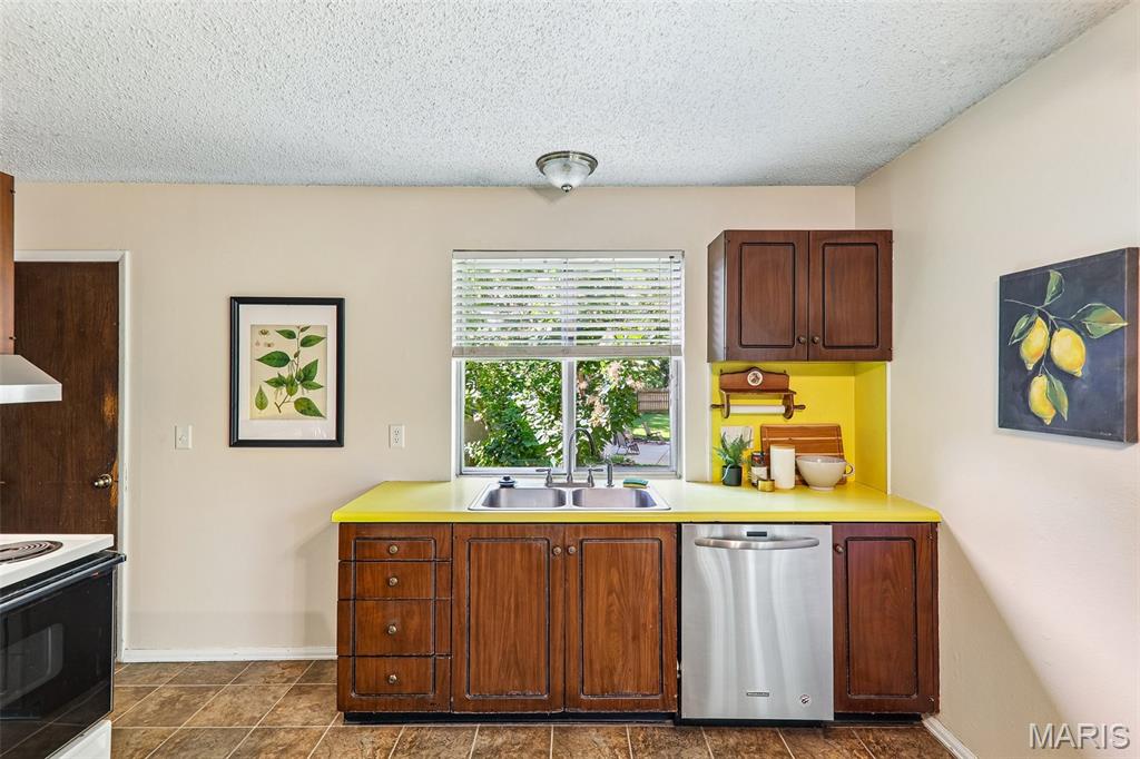 Country Lane Wood Ii 3 - Residential
