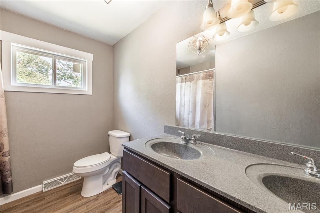Ralph Francis Add - Residential