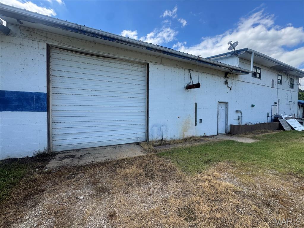Highway 53 - Commercial Sale