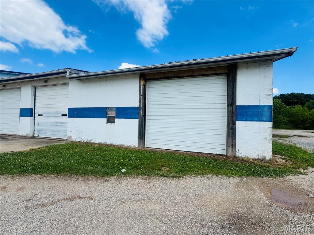 Highway 53 - Commercial Sale