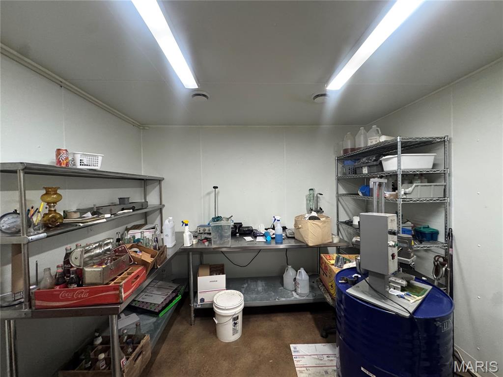 Highway 53 - Commercial Sale