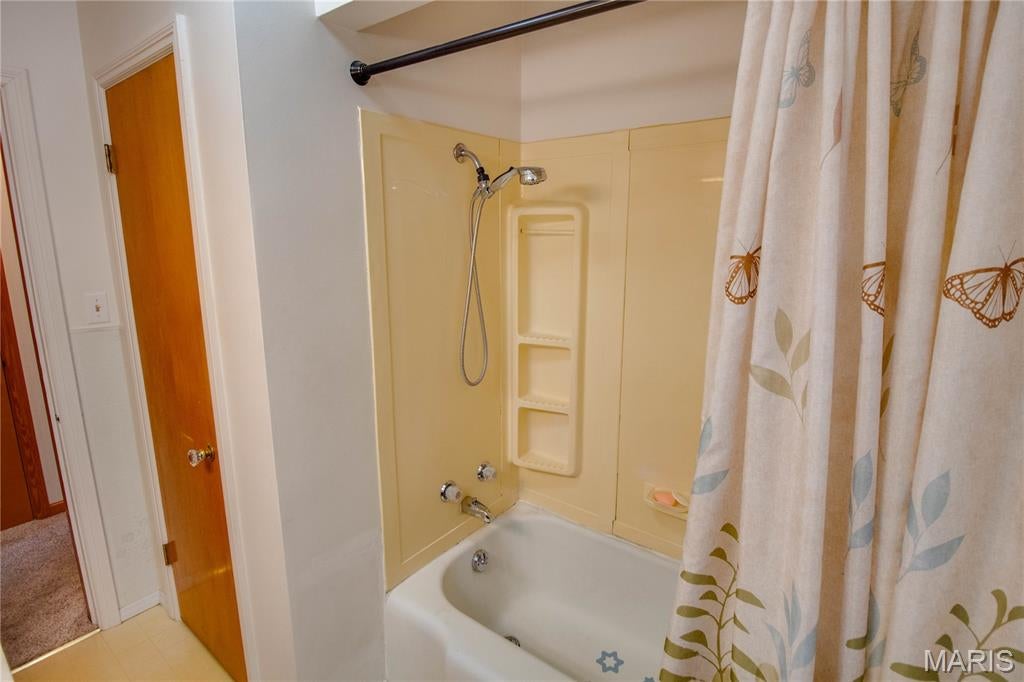 BRENTWOOD PLACE & BRENTWOOD PLACE - Residential