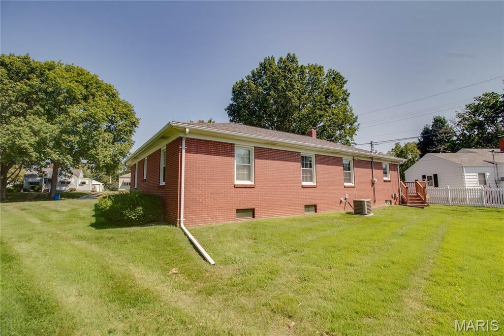 BRENTWOOD PLACE & BRENTWOOD PLACE - Residential