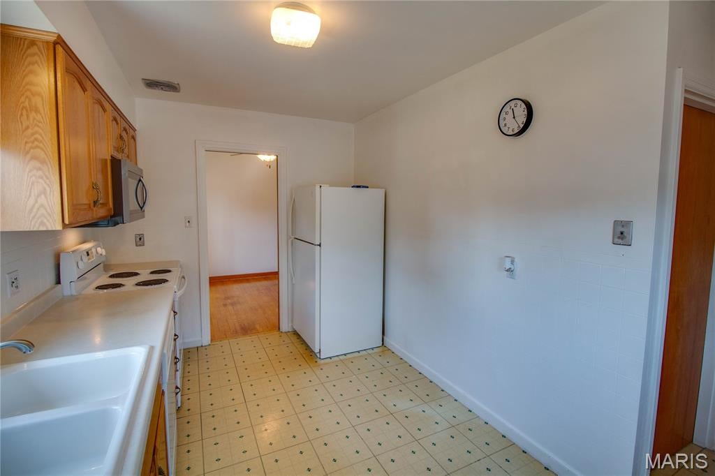 BRENTWOOD PLACE & BRENTWOOD PLACE - Residential