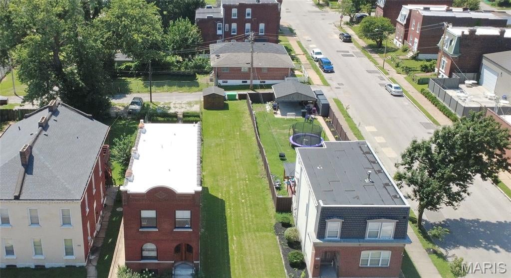 St Louis Commons Add - Land