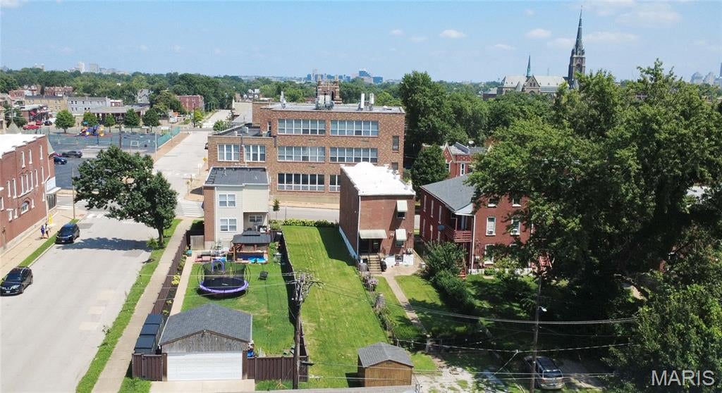 St Louis Commons Add - Land
