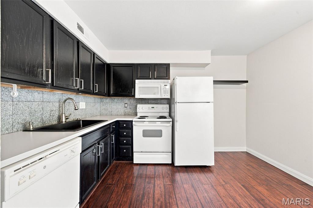 Greenbriar Condo - Residential