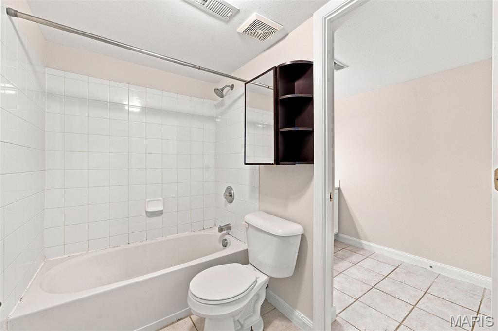 Greenbriar Condo - Residential