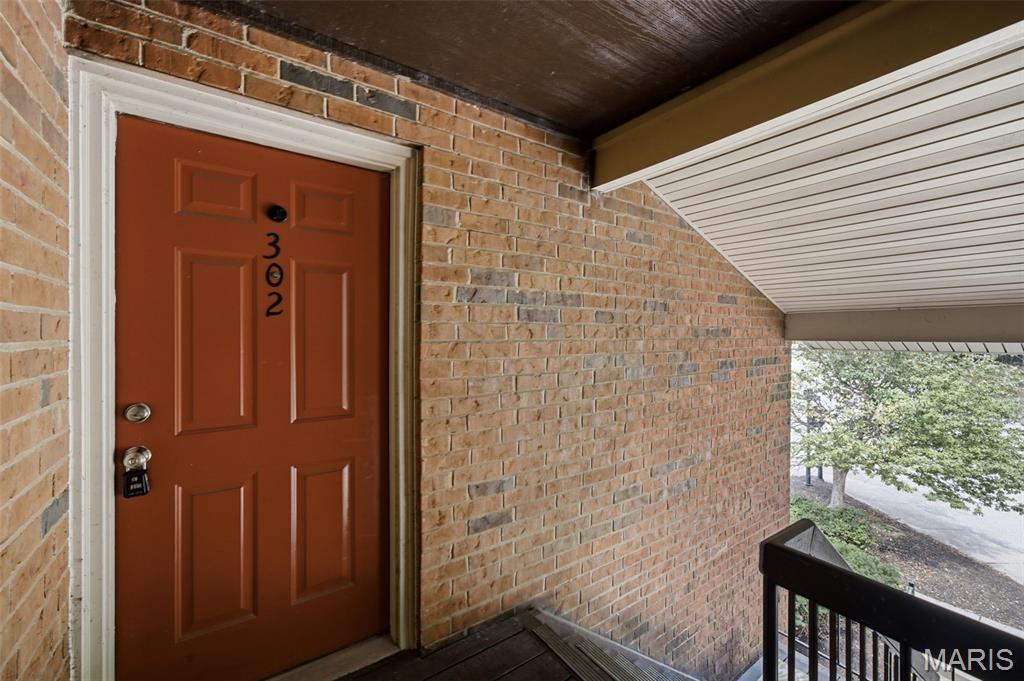 Greenbriar Condo - Residential