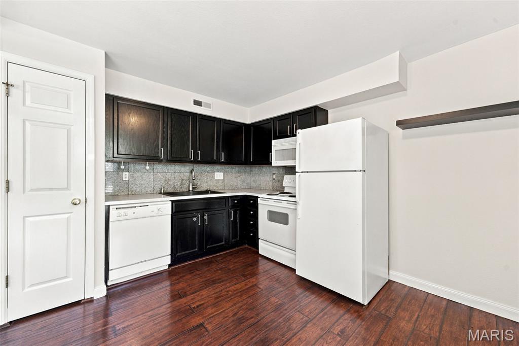 Greenbriar Condo - Residential