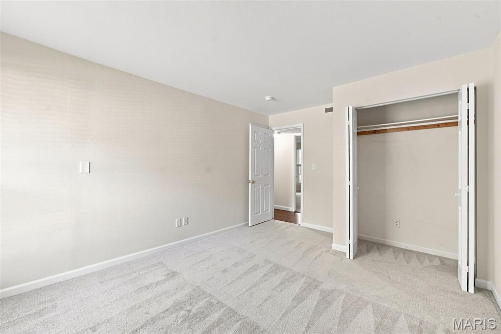 Greenbriar Condo - Residential