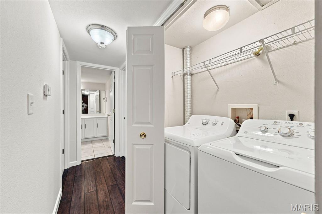 Greenbriar Condo - Residential