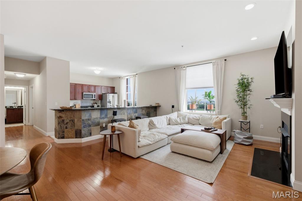 Georgian Condos - Residential