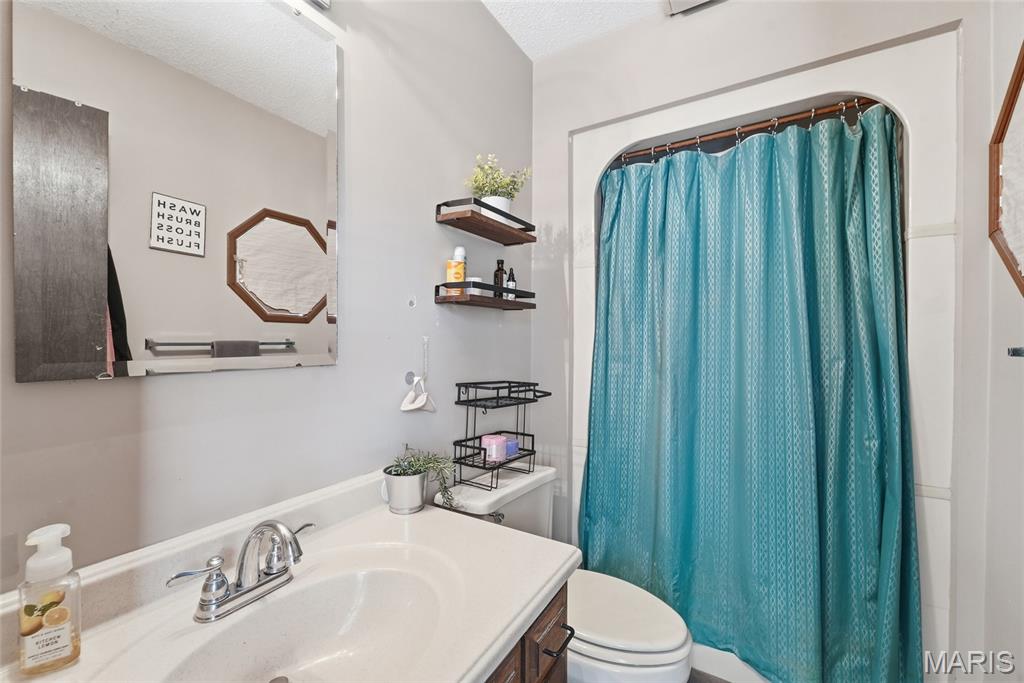 Montclaire Meadows 1st Add - Residential