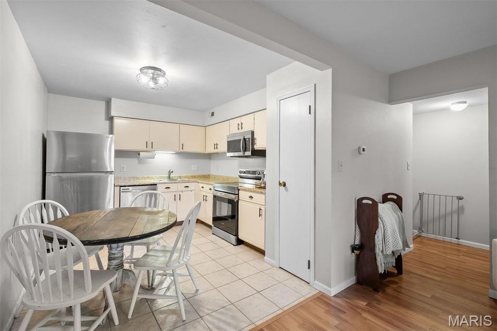 Sherwood Place Condo Eight - Residential