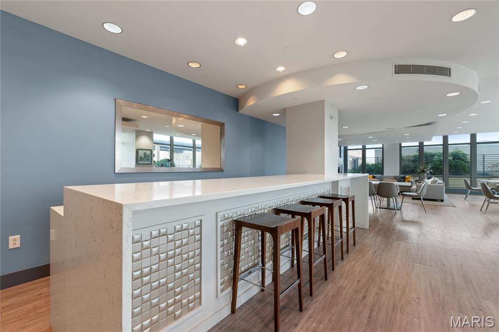 Park East Tower Condos - Residential Lease