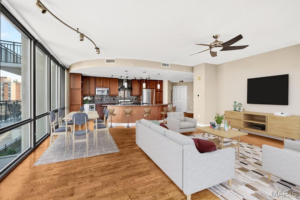 Park East Tower Condos - Residential Lease