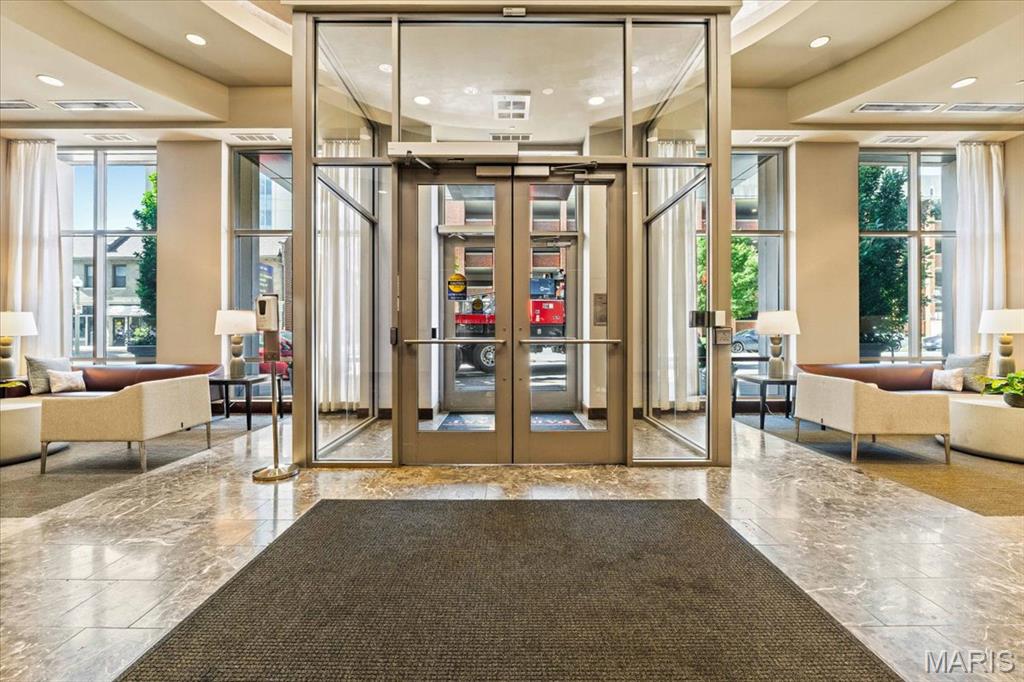Park East Tower Condos - Residential Lease
