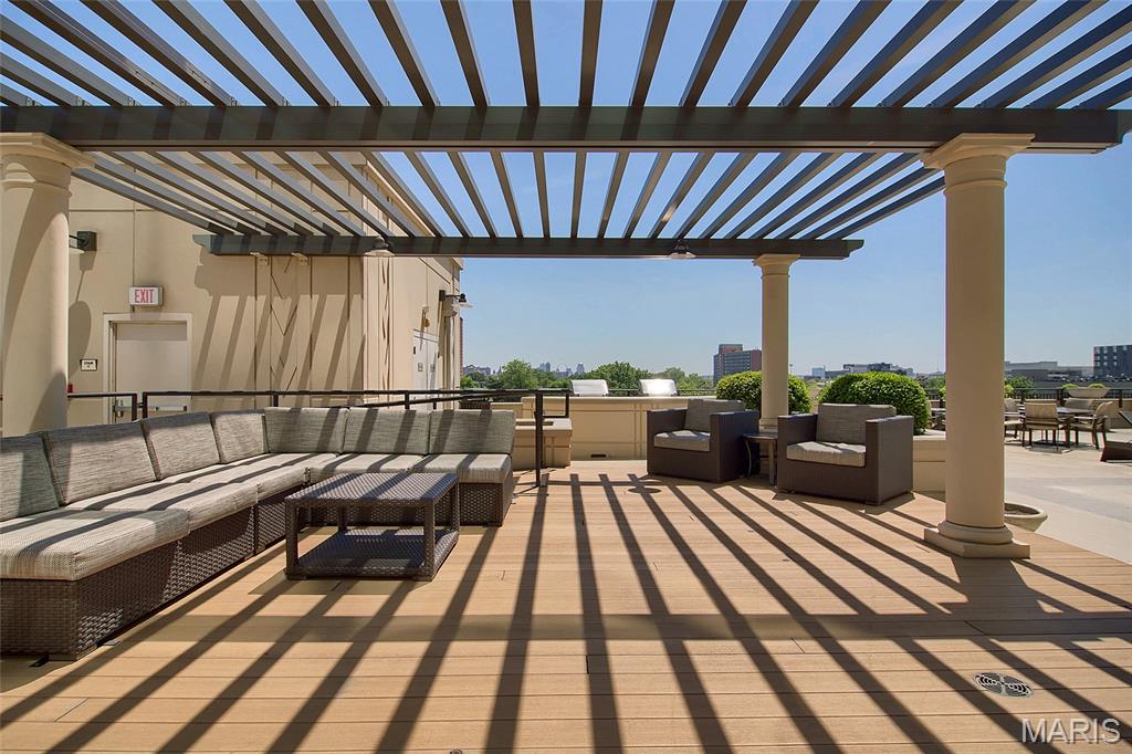 Park East Tower Condos - Residential Lease