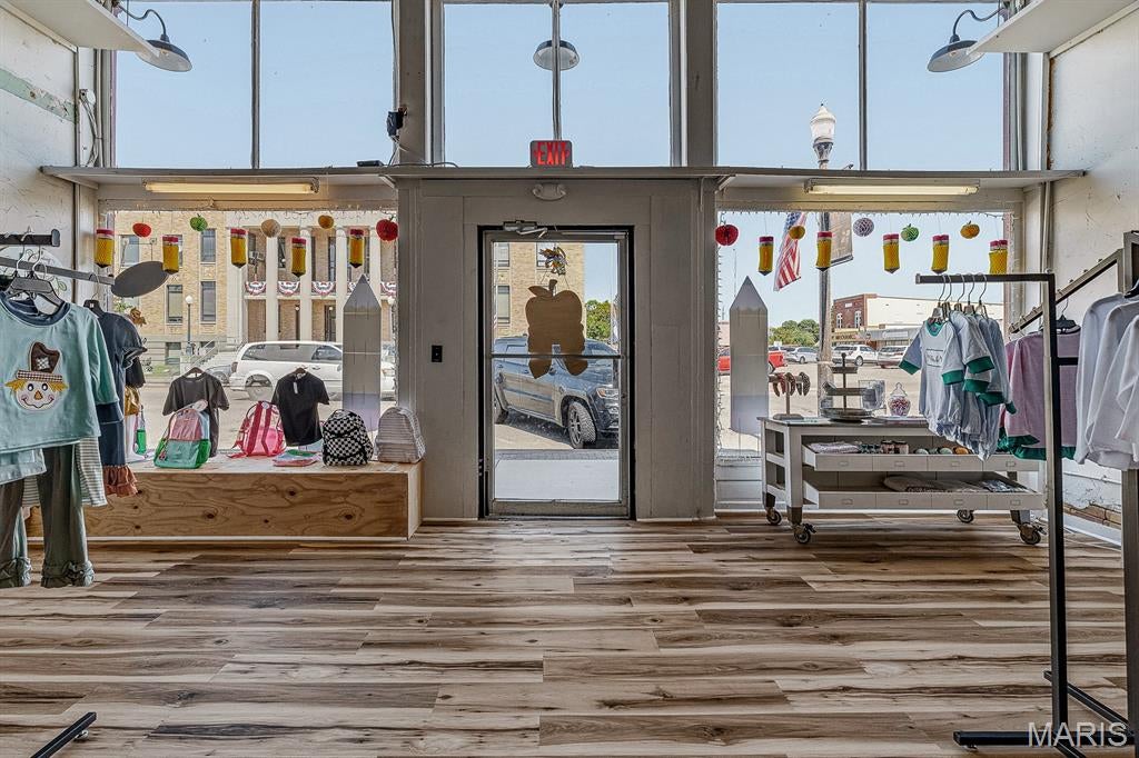 N/A - Commercial Sale