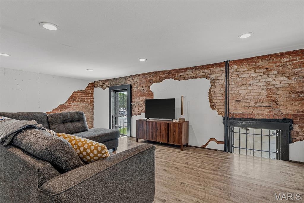 N/A - Commercial Sale