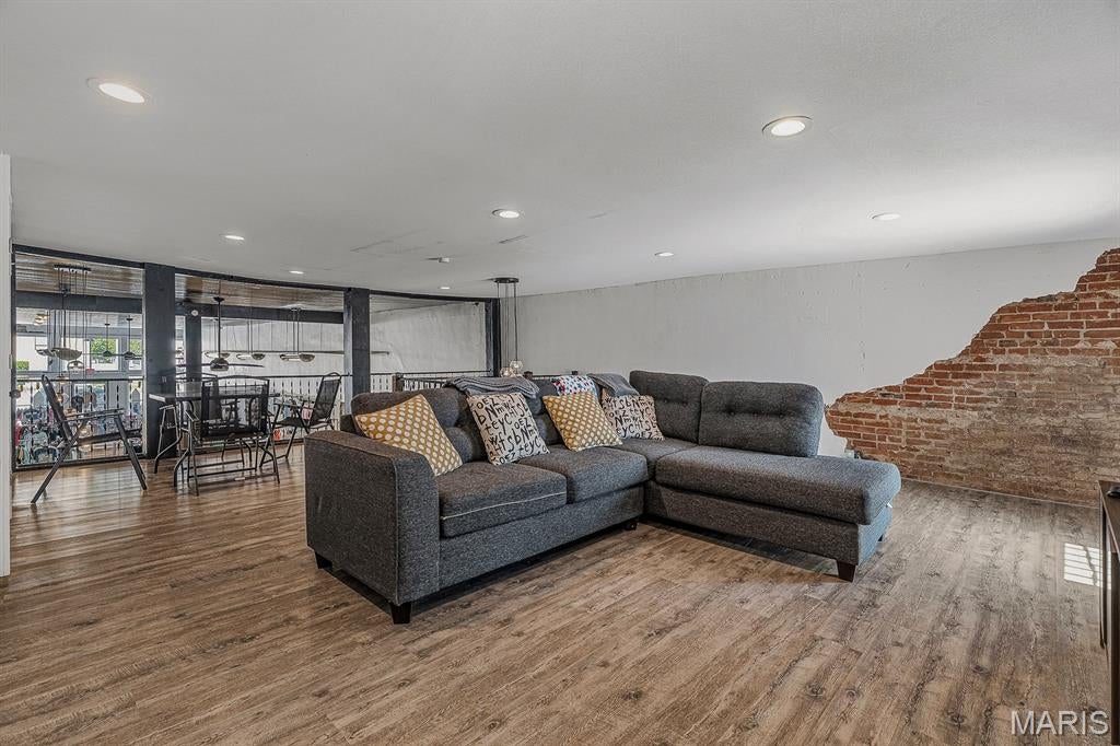 N/A - Commercial Sale
