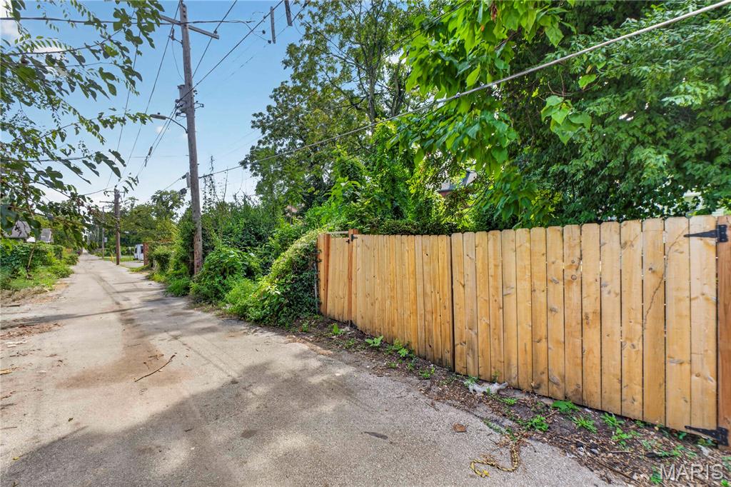 Chouteau Place Add - Residential Income