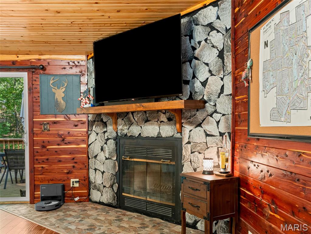 Lake Timberline 14 - Residential